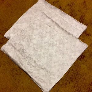 Nicole Miller 2 very LARGE TAN accent pillow COVERS to make a swirl design EUC